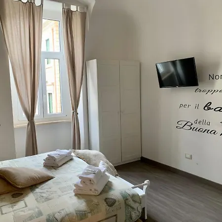 Guest House Casa Vicenza Rome Exterior photo